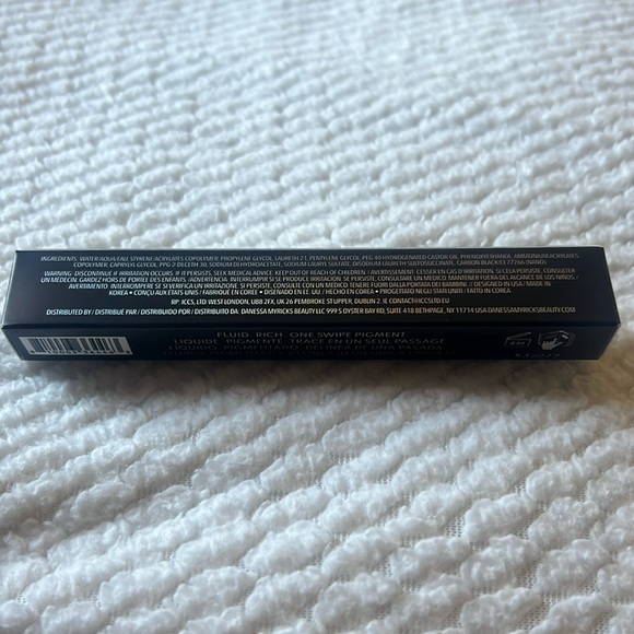 Eyeliner - Picture 2 of 9